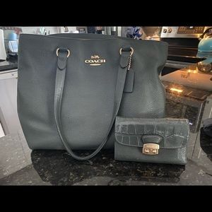 Coach purse and wallet